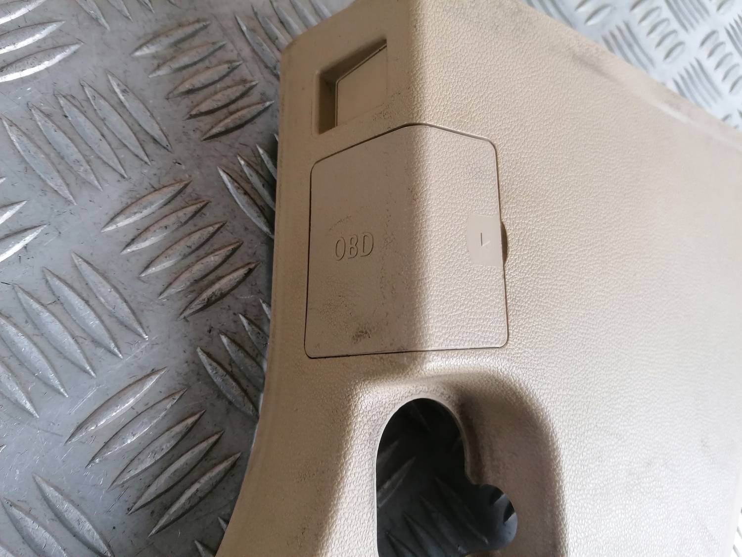 Sliekšņa priekšēja kreisa uzlika (salonā) priekš BMW 318D E91 2008 TOURING 3 Sliekšņa priekšēja kreisa uzlika (salonā) priekš BMW 318D E91 2008 TOURING