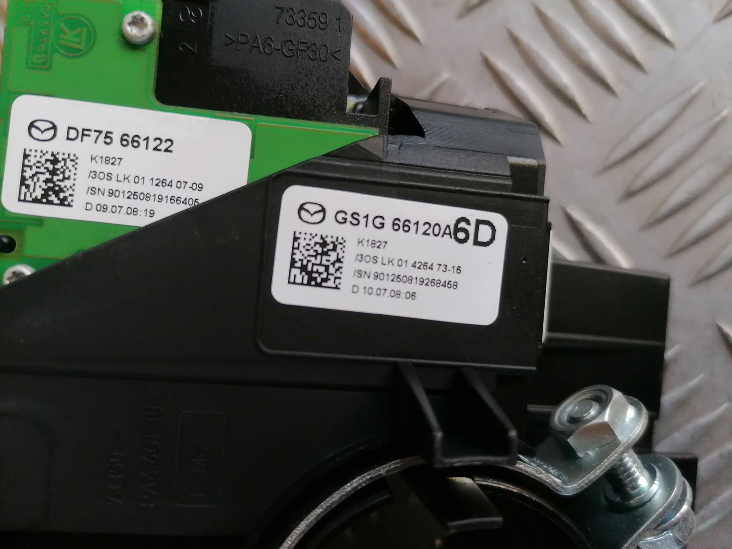 Stūres statnes slēdzis priekš MAZDA 6 2007 9 Stūres statnes slēdzis priekš MAZDA 6 2007