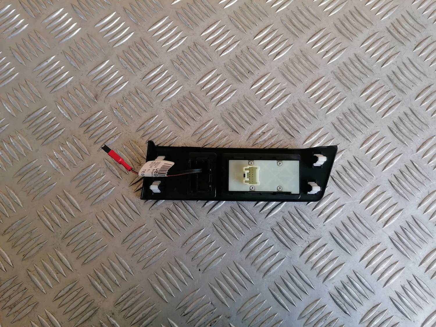 Mērinstrumentu paneļa pārslēgšanas pogas priekš MAZDA 6 2007 4 Mērinstrumentu paneļa pārslēgšanas pogas priekš MAZDA 6 2007