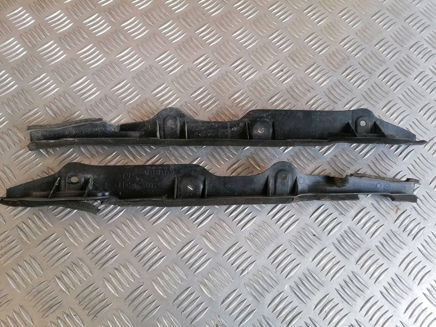 Ieliktņis starp spārnu un durvīm priekš MAZDA 6 2007 2 Ieliktņis starp spārnu un durvīm priekš MAZDA 6 2007