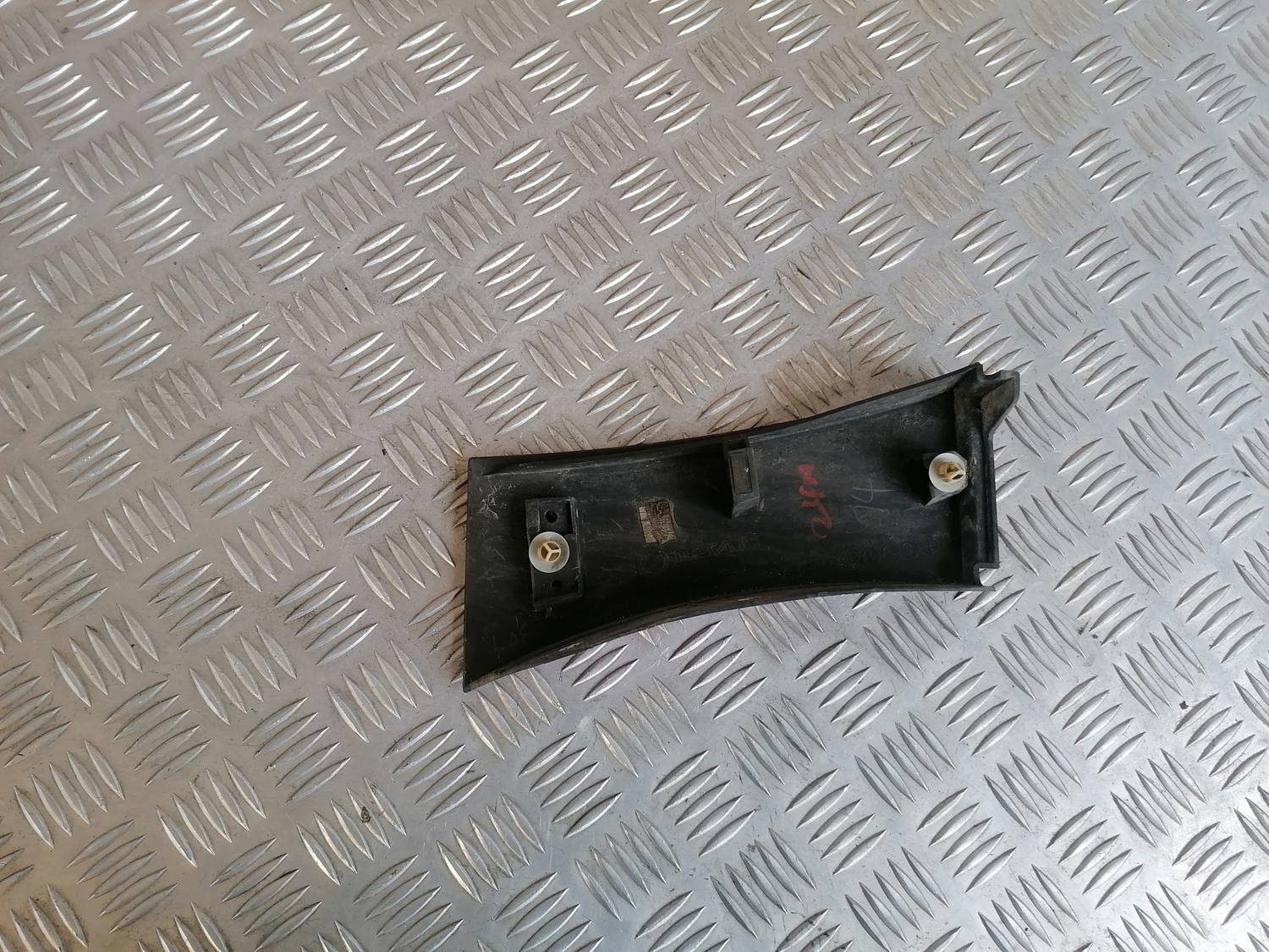 Priekšēja spārna uzlika/moldings priekš MAZDA 6 2007 3 Priekšēja spārna uzlika/moldings priekš MAZDA 6 2007