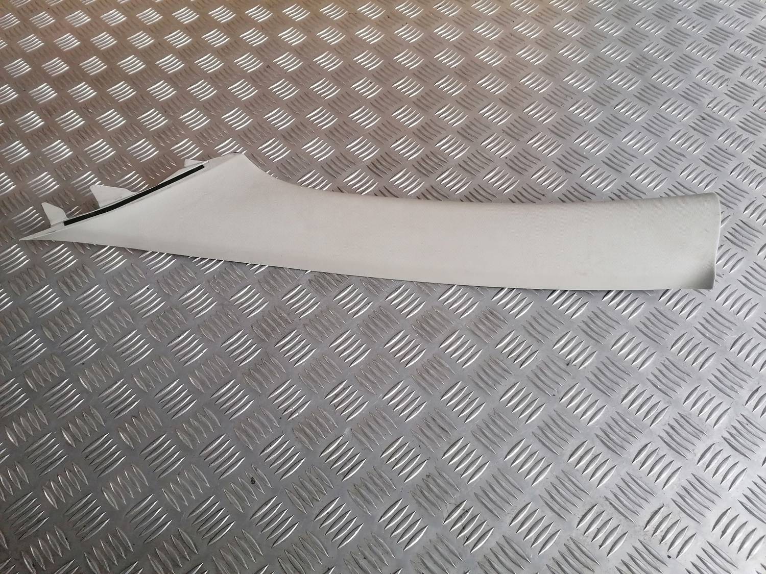 Priekšējas salona statnes apdare priekš MAZDA 6 2007 1 Priekšējas salona statnes apdare priekš MAZDA 6 2007