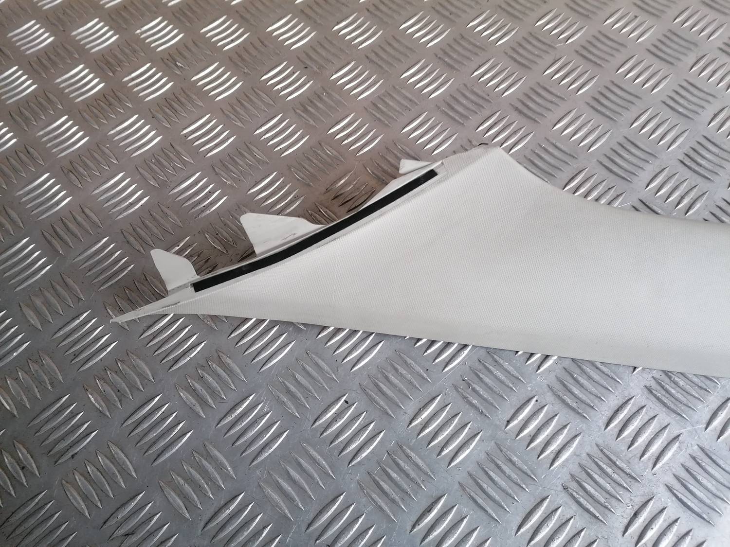 Priekšējas salona statnes apdare priekš MAZDA 6 2007 3 Priekšējas salona statnes apdare priekš MAZDA 6 2007