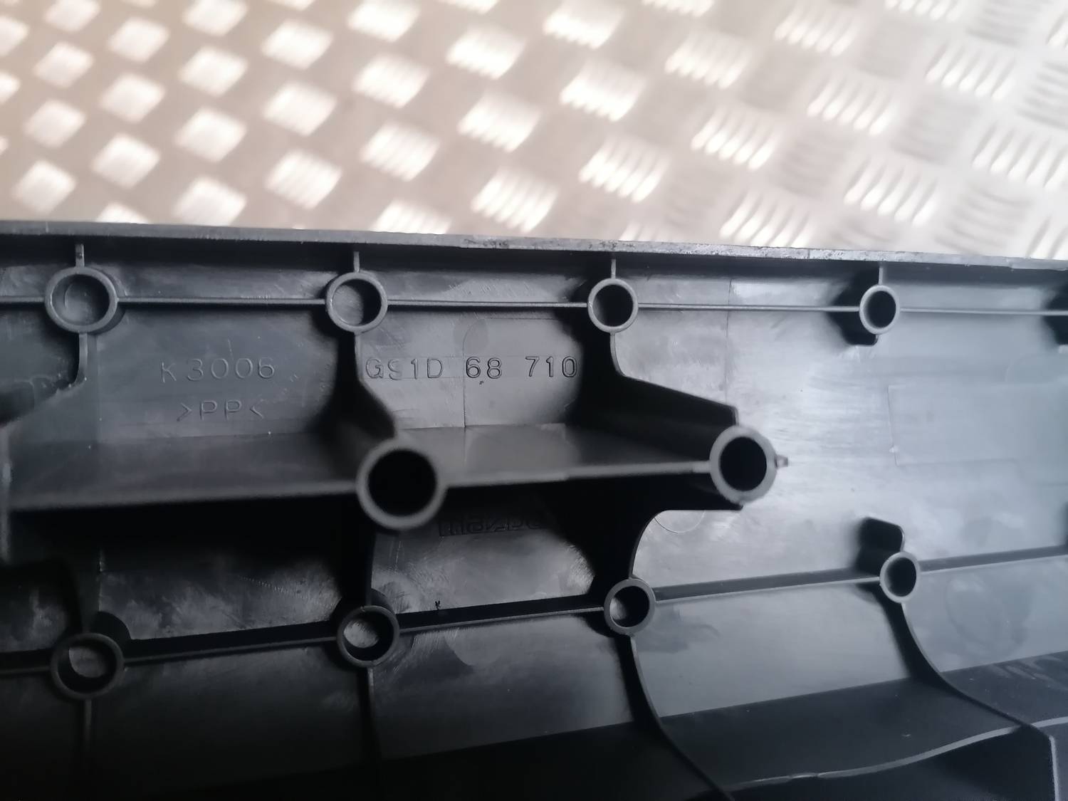 Sliekšņa priekšēja laba uzlika (salonā) priekš MAZDA 6 2007 4 Sliekšņa priekšēja laba uzlika (salonā) priekš MAZDA 6 2007