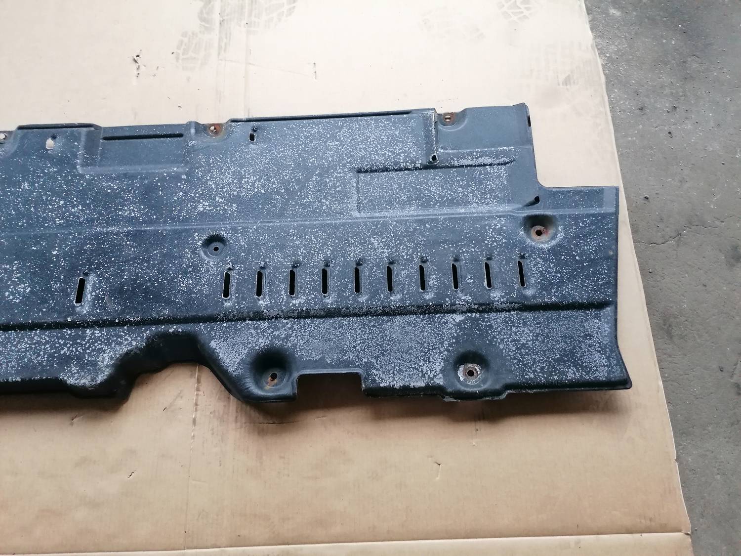 Virsbūves apakšējais aizsargs priekš MAZDA 6 2007 3 Virsbūves apakšējais aizsargs priekš MAZDA 6 2007