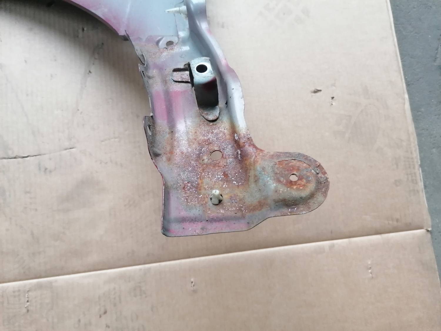 Priekšējais labais spārns priekš MAZDA 6 2007 5 Priekšējais labais spārns priekš MAZDA 6 2007