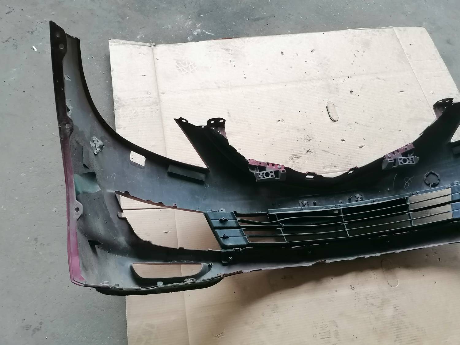 Priekšējais buferis priekš MAZDA 6 2007 7 Priekšējais buferis priekš MAZDA 6 2007