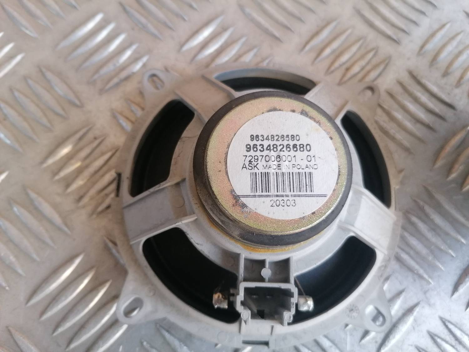 Durvju skaļrunis, apakšā priekš XSARA PICASSO 2003 4 Durvju skaļrunis, apakšā priekš XSARA PICASSO 2003