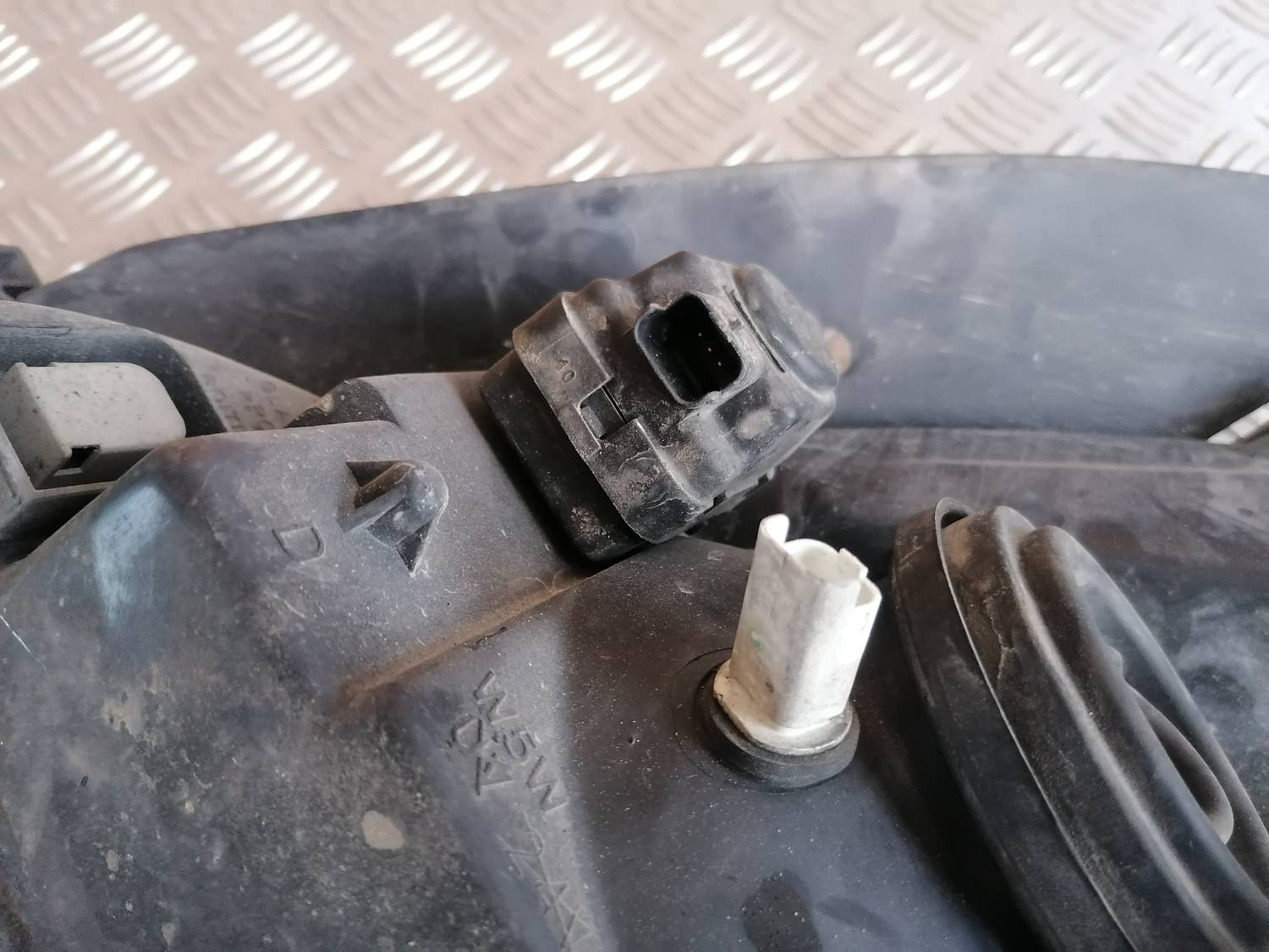 Priekšējais labais lukturis priekš XSARA PICASSO 2003 7 Priekšējais labais lukturis priekš XSARA PICASSO 2003