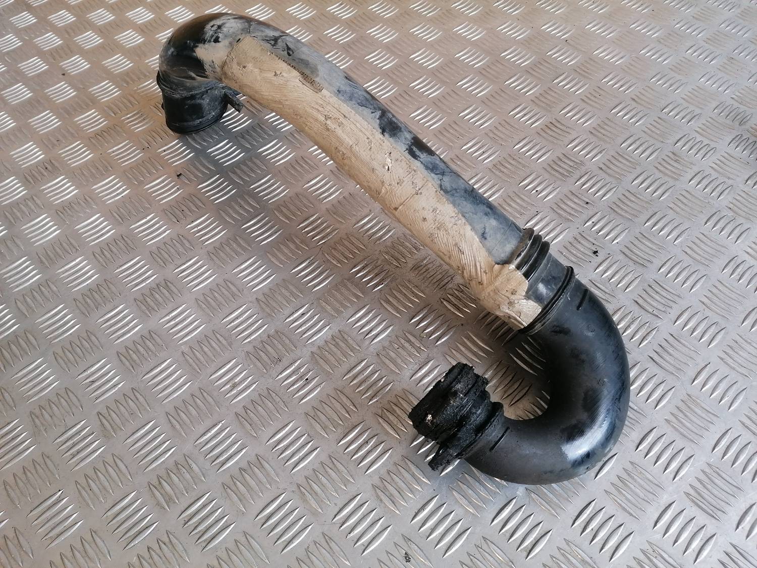 Interkulera caurule priekš XSARA PICASSO 2003 4 Interkulera caurule priekš XSARA PICASSO 2003