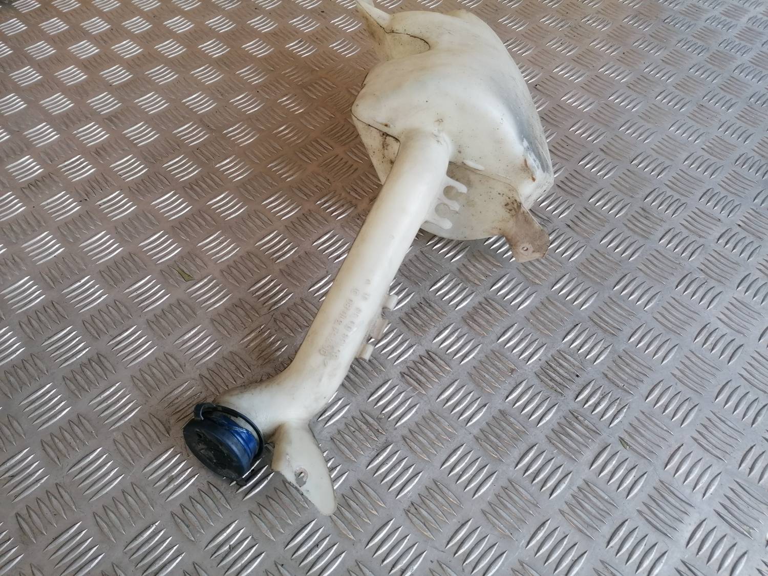 Mazgātāja šķidruma tvertne priekš XSARA PICASSO 2003 2 Mazgātāja šķidruma tvertne priekš XSARA PICASSO 2003