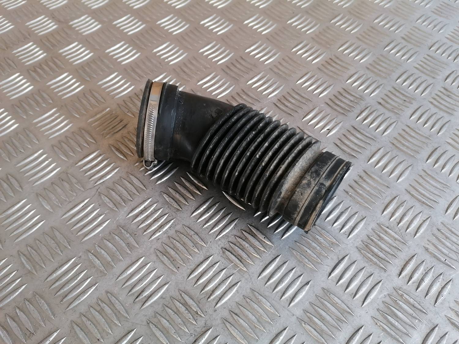 Gaisa filtra korpusa caurule priekš XSARA PICASSO 2003 1 Gaisa filtra korpusa caurule priekš XSARA PICASSO 2003