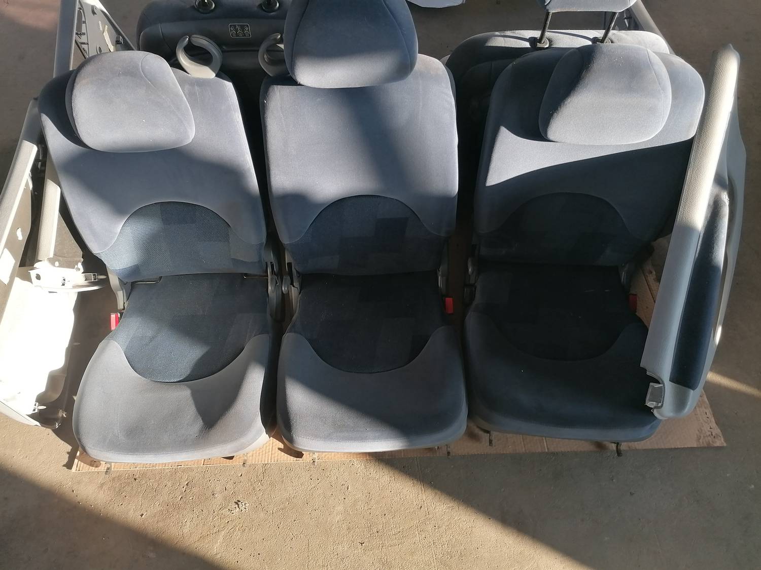 Sēdekļu komplekts priekš XSARA PICASSO 2003 6 Sēdekļu komplekts priekš XSARA PICASSO 2003