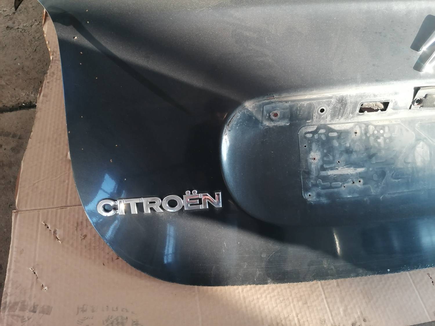 Bagāžnieka vāks priekš XSARA PICASSO 2003 2 Bagāžnieka vāks priekš XSARA PICASSO 2003