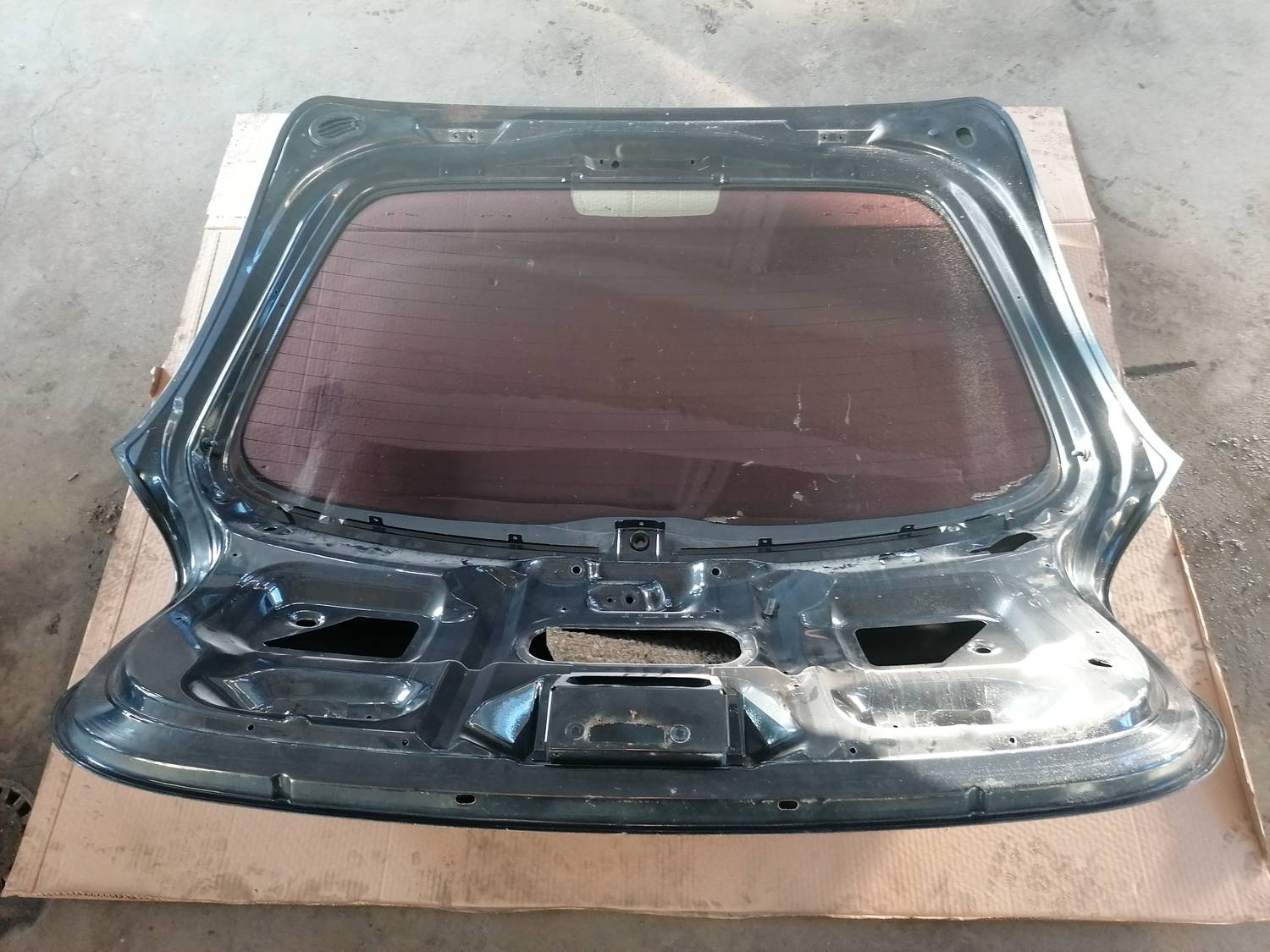 Bagāžnieka vāks priekš XSARA PICASSO 2003 7 Bagāžnieka vāks priekš XSARA PICASSO 2003