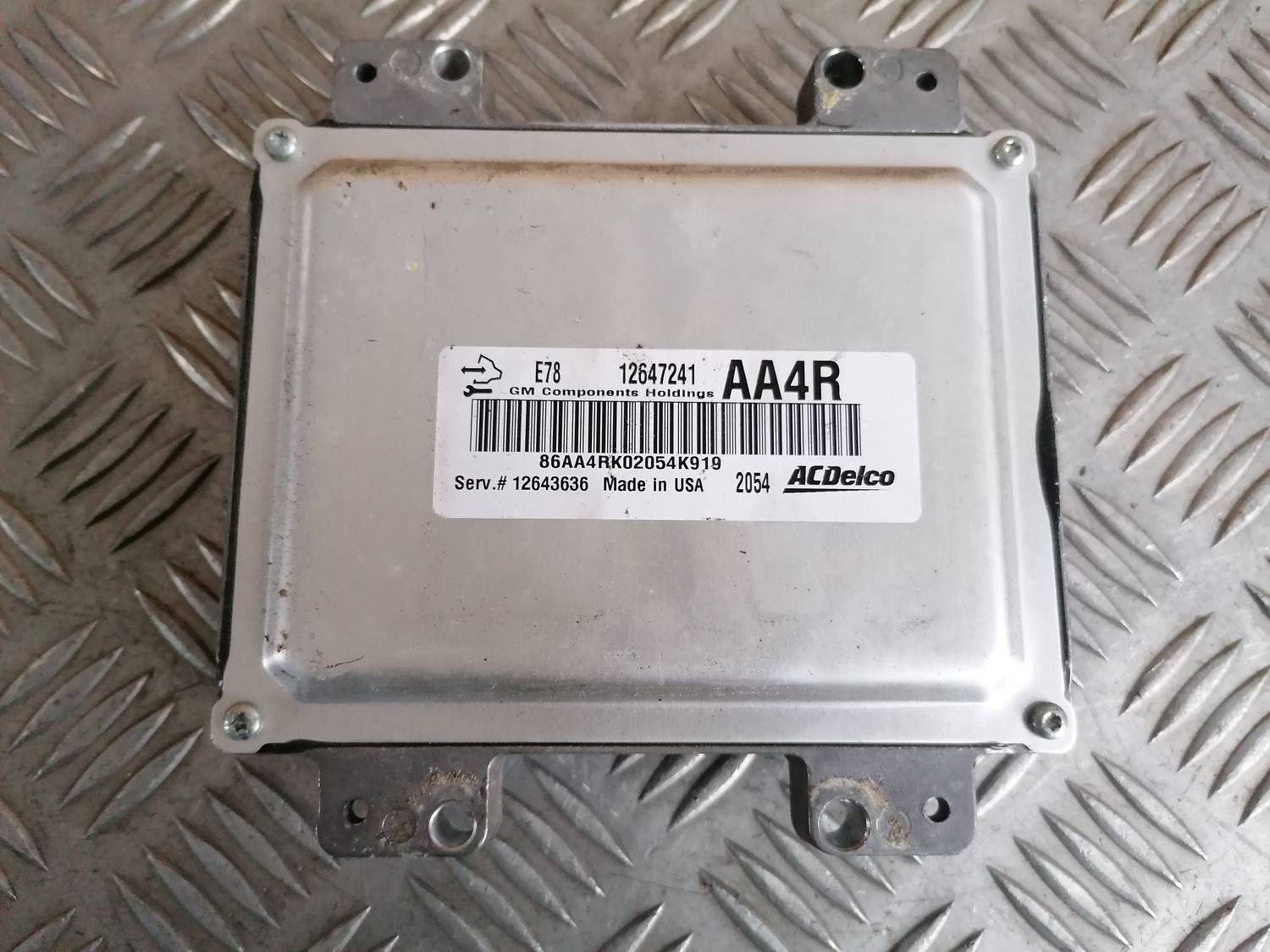 Dzinēja vadības bloks priekš OPEL ASTRA J 2012 6 Dzinēja vadības bloks priekš OPEL ASTRA J 2012