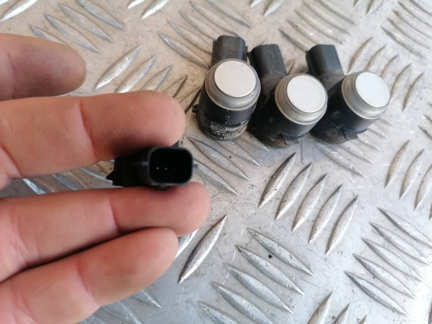 Parkošanās devējs priekš OPEL ASTRA J 2012 3 Parkošanās devējs priekš OPEL ASTRA J 2012