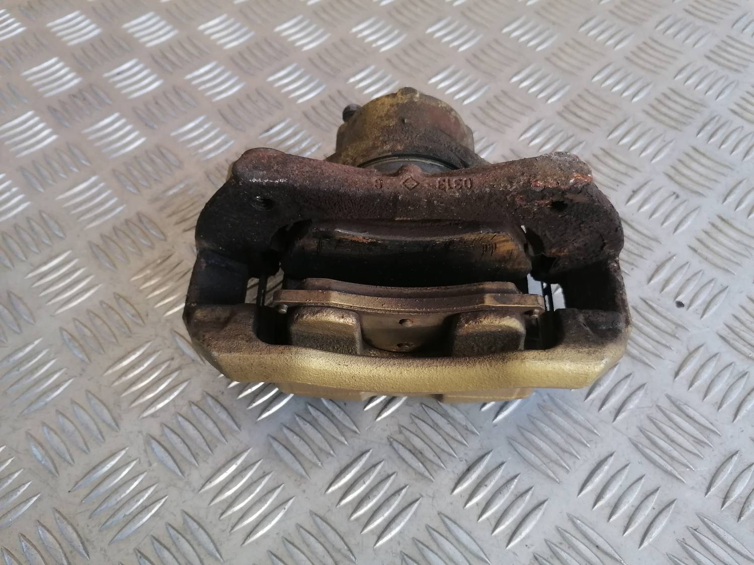 Priekšējais kreisais suports priekš OPEL ASTRA J 2012 4 Priekšējais kreisais suports priekš OPEL ASTRA J 2012