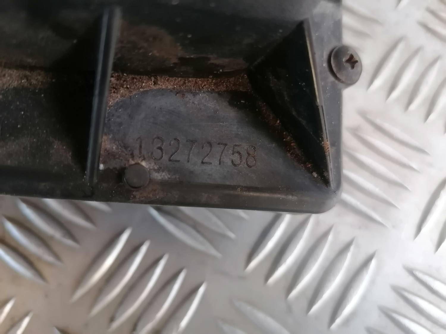 Gaisa filtra korpuss priekš OPEL ASTRA J 2012 5 Gaisa filtra korpuss priekš OPEL ASTRA J 2012