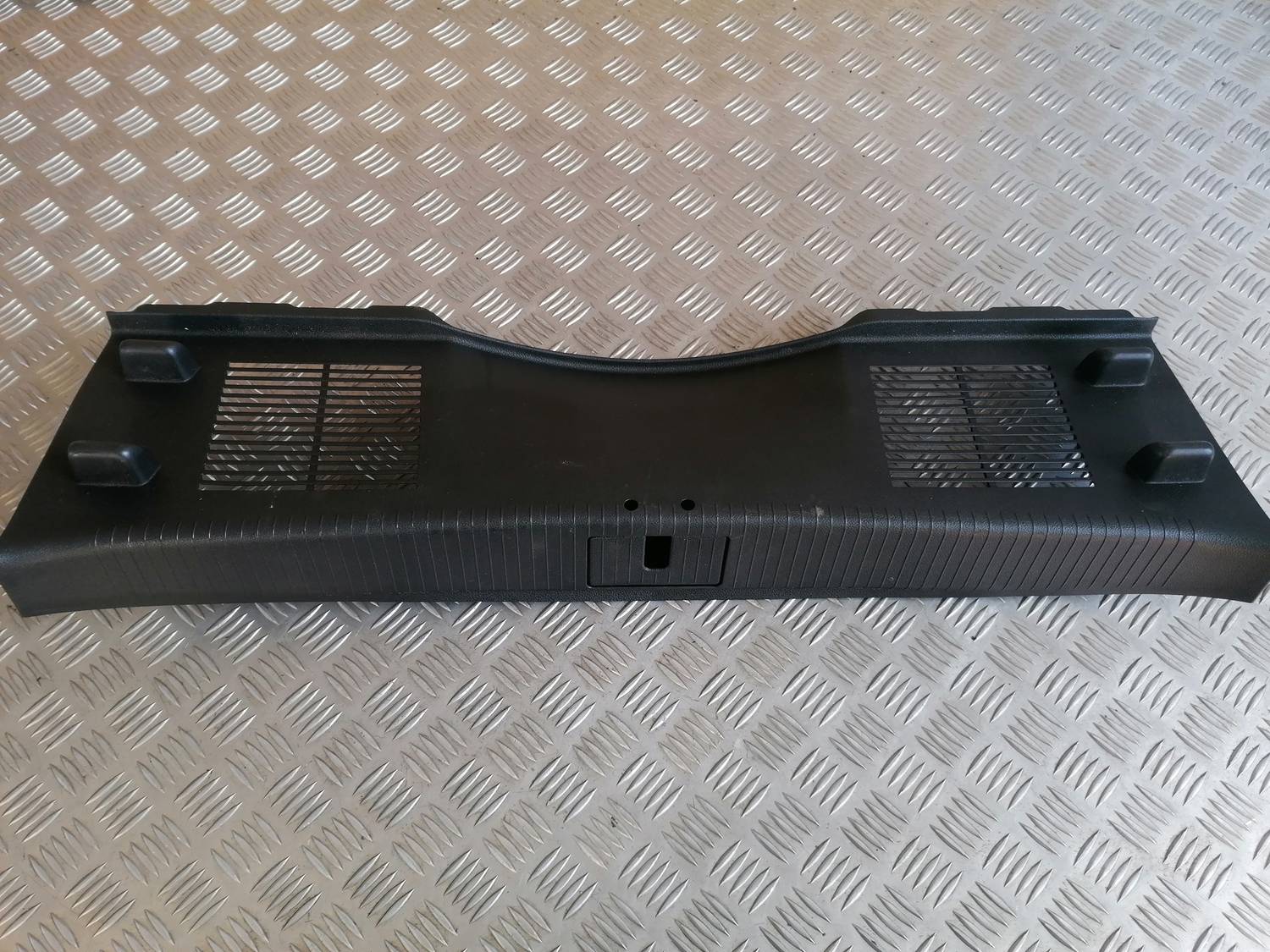 Bagažnieka nodalījuma sliekšņa uzlika priekš OPEL ASTRA J 2012 2 Bagažnieka nodalījuma sliekšņa uzlika priekš OPEL ASTRA J 2012