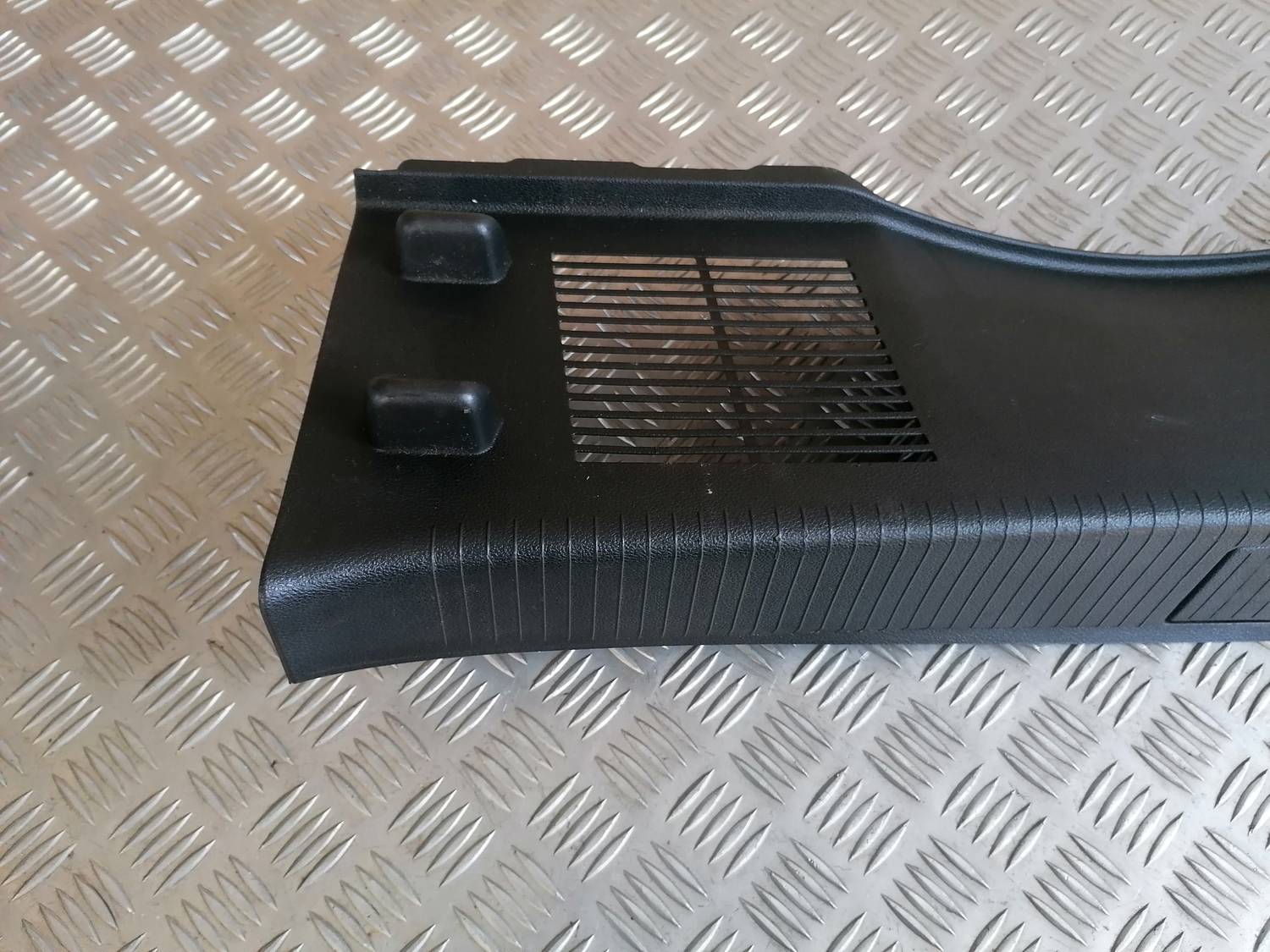 Bagažnieka nodalījuma sliekšņa uzlika priekš OPEL ASTRA J 2012 3 Bagažnieka nodalījuma sliekšņa uzlika priekš OPEL ASTRA J 2012