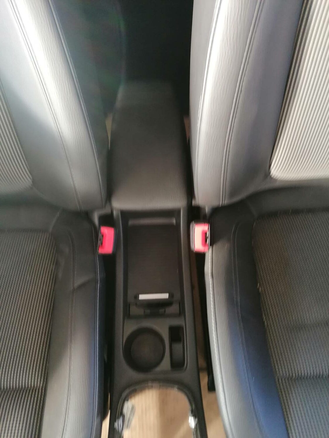 Sēdekļu komplekts priekš OPEL ASTRA J 2012 6 Sēdekļu komplekts priekš OPEL ASTRA J 2012