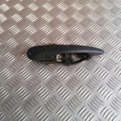 Aizmugurējāis labais durvju rokturis priekš BMW 318D E46 2002 SEDAN