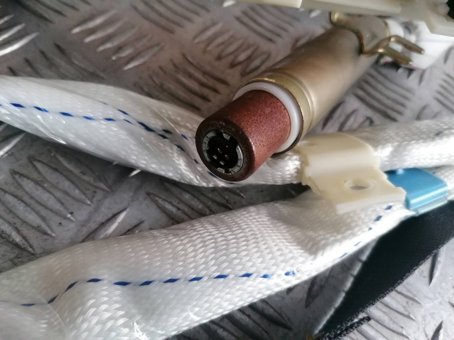 Griestu drošības spilvens, pa kreisi priekš BMW 318D E46 2002 SEDAN 4 Griestu drošības spilvens, pa kreisi priekš BMW 318D E46 2002 SEDAN