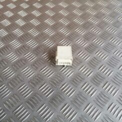 Kvēlsveču releja priekš BMW 318D E46 2002 SEDAN