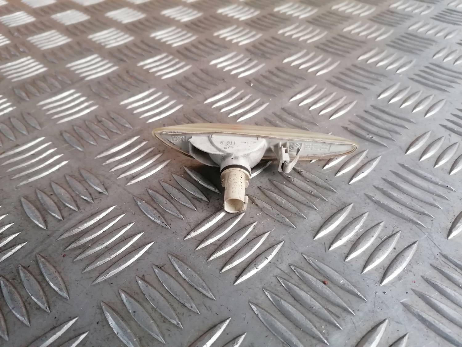 Pagrieziena signala lukturis priekš BMW 318D E46 2002 SEDAN 3 Pagrieziena signala lukturis priekš BMW 318D E46 2002 SEDAN