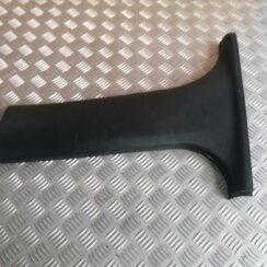 Vidējas salona statnes apdare priekš BMW 318D E46 2002 SEDAN