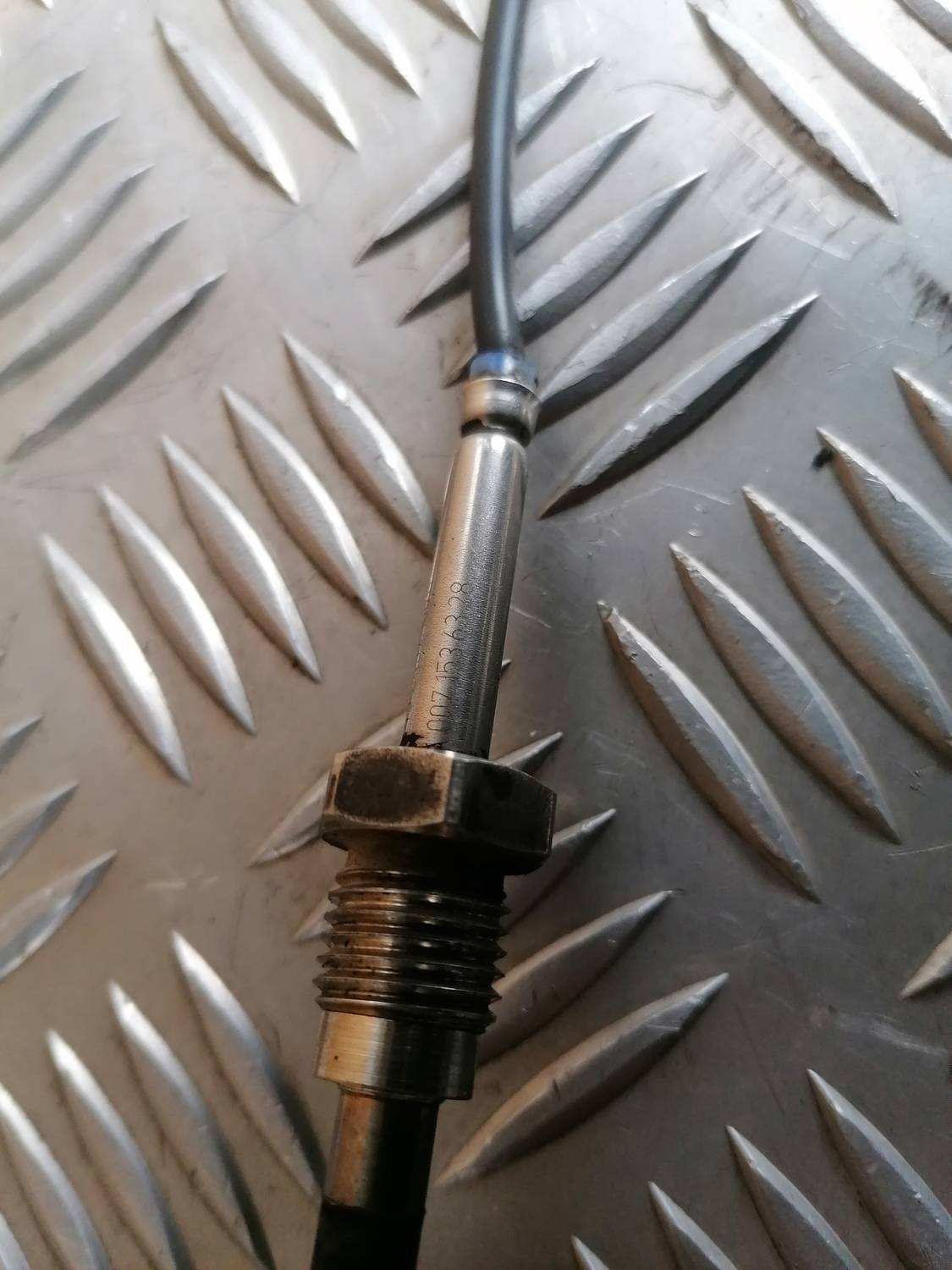 Izplūdes gāzu temperatūras devējs priekš MERCEDES BENZ ML280 2008 OBSIDIAN BLACK 3 Izplūdes gāzu temperatūras devējs priekš MERCEDES BENZ ML280 2008 OBSIDIAN BLACK