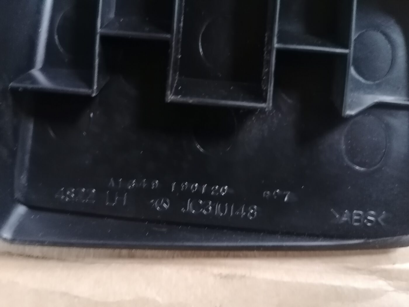 Priekšējā kreisā sēdekļa sliežu apdare priekš MERCEDES BENZ ML280 2008 OBSIDIAN BLACK 6 Priekšējā kreisā sēdekļa sliežu apdare priekš MERCEDES BENZ ML280 2008 OBSIDIAN BLACK