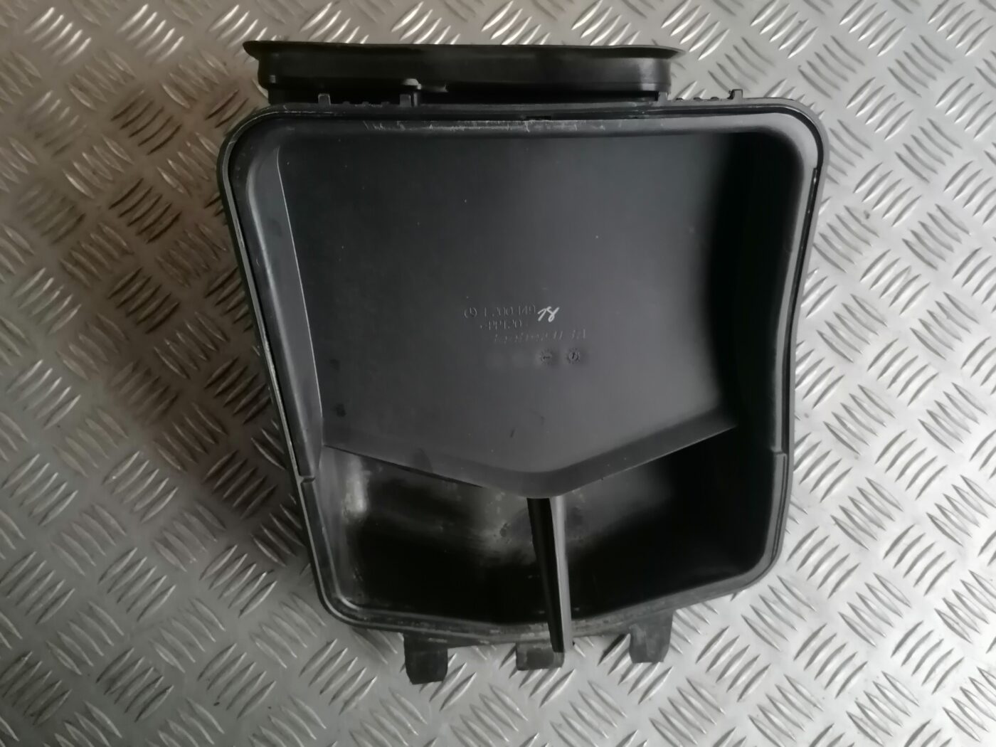 Gaisa filtra korpuss priekš MERCEDES BENZ ML280 2008 OBSIDIAN BLACK 7 Gaisa filtra korpuss priekš MERCEDES BENZ ML280 2008 OBSIDIAN BLACK