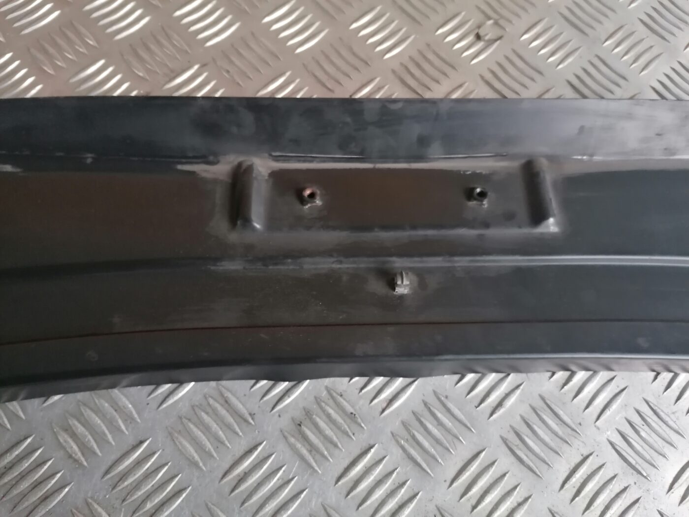 Priekšējā radiatora rāmja augšēja daļa priekš MERCEDES BENZ ML280 2008 OBSIDIAN BLACK 6 Priekšējā radiatora rāmja augšēja daļa priekš MERCEDES BENZ ML280 2008 OBSIDIAN BLACK