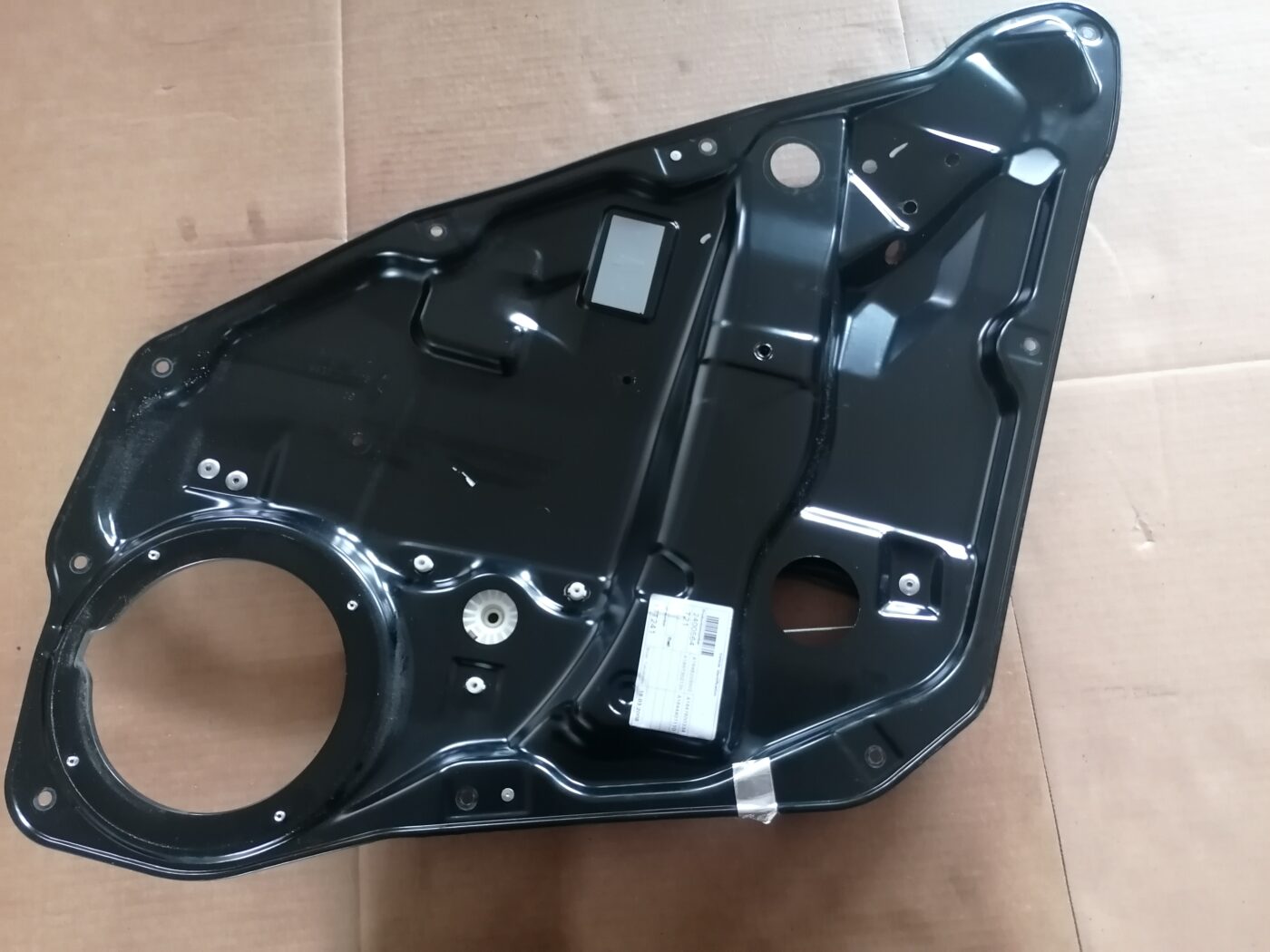 Stikla pacelšanas mehānisma panele priekš MERCEDES BENZ ML280 2008 OBSIDIAN BLACK 4 Stikla pacelšanas mehānisma panele priekš MERCEDES BENZ ML280 2008 OBSIDIAN BLACK