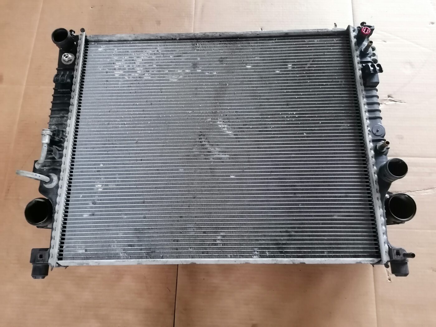 Dzesēšanas radiators priekš MERCEDES BENZ ML280 2008 OBSIDIAN BLACK 2 Dzesēšanas radiators priekš MERCEDES BENZ ML280 2008 OBSIDIAN BLACK