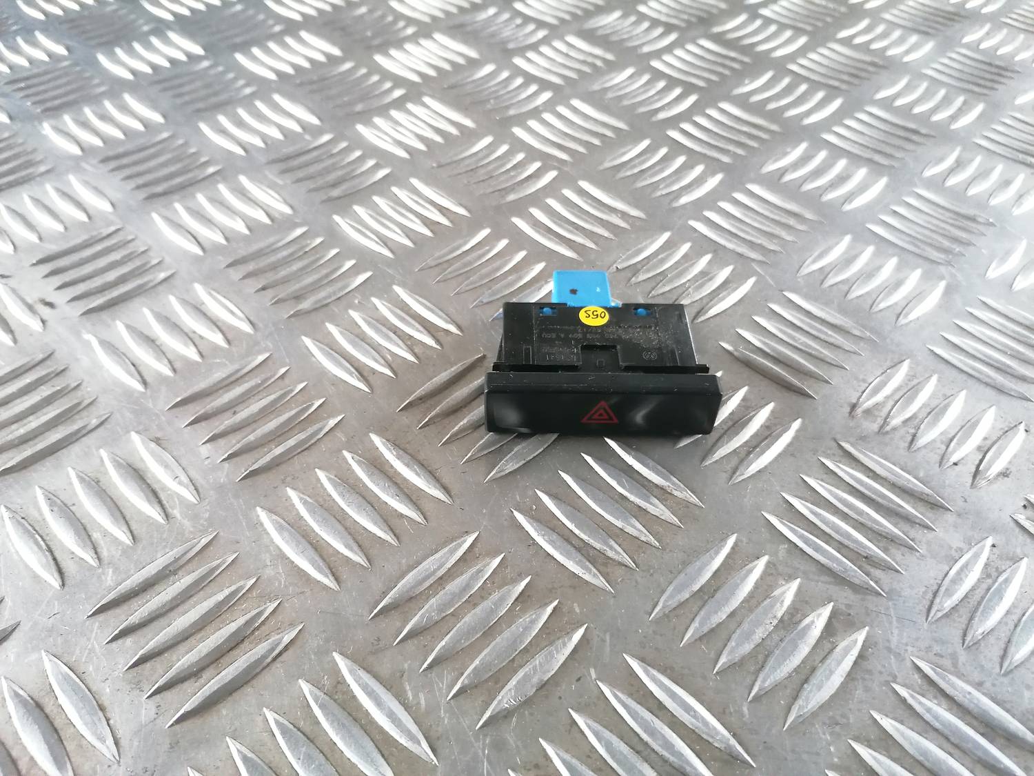 Trauksmes poga priekš VW CRAFTER 2018 1 Trauksmes poga priekš VW CRAFTER 2018