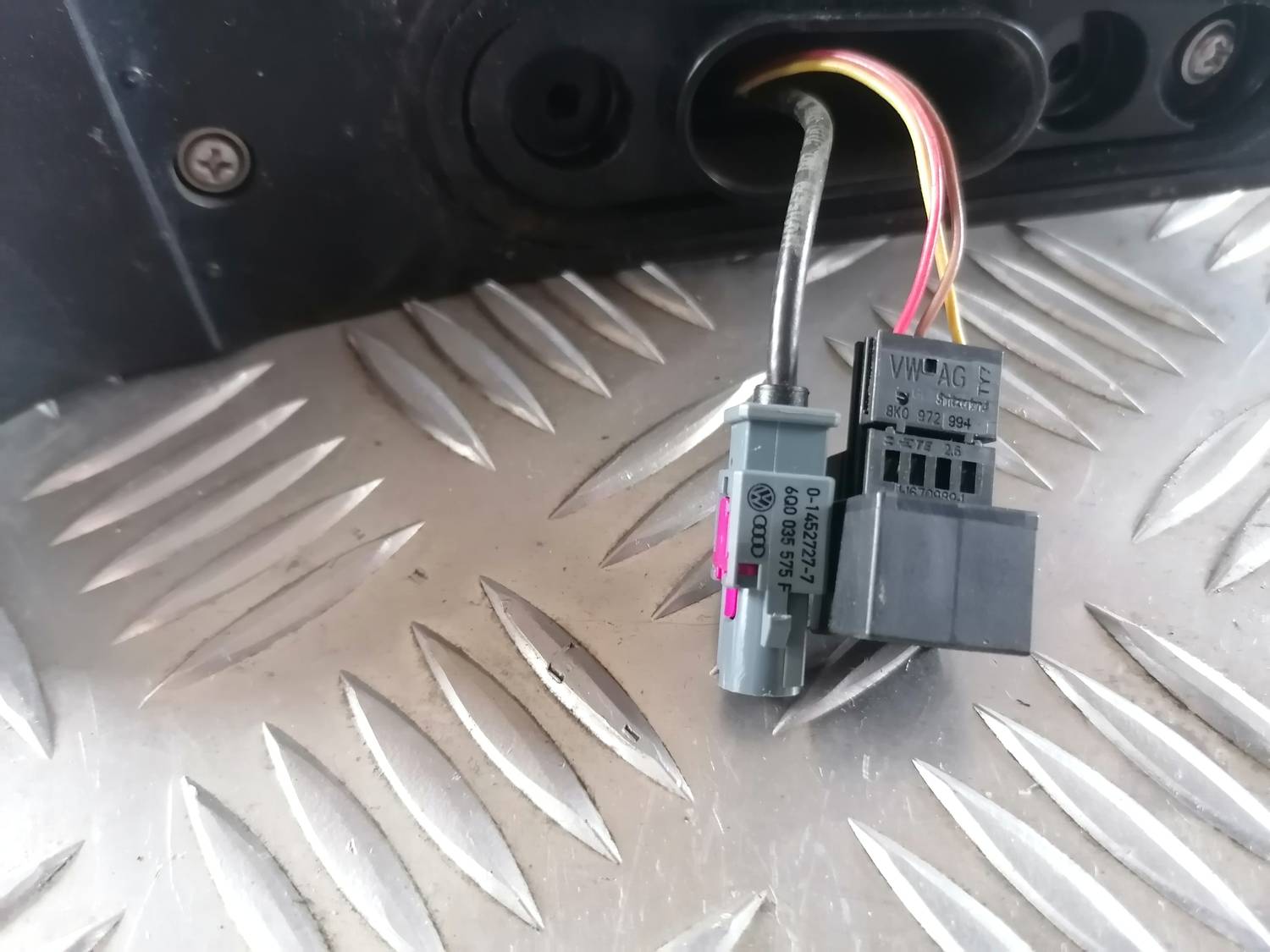 Atpakaļskata kamera priekš VW CRAFTER 2018 5 Atpakaļskata kamera priekš VW CRAFTER 2018