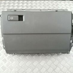 Mantu glabāšanas nodalījums pasažiera pusē priekš VW CRAFTER 2018