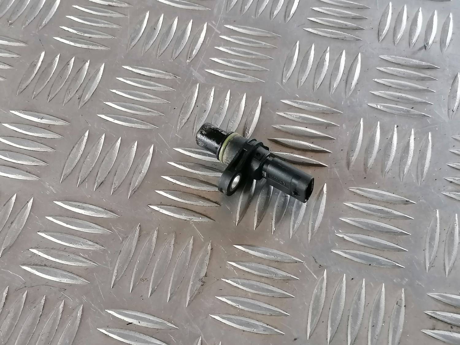 Sadales vārpstas devējs priekš VW CRAFTER 2018 2 Sadales vārpstas devējs priekš VW CRAFTER 2018