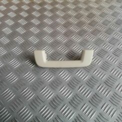 Salona rokturis griestos priekš VOLVO V70 2009