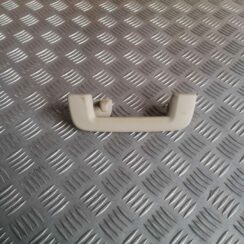 Salona rokturis griestos priekš VOLVO V70 2009