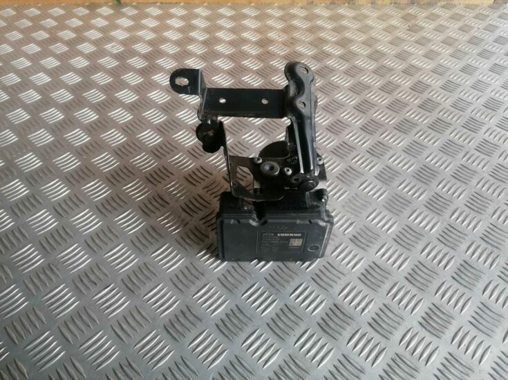 ABS bloks priekš VOLVO V70 2009