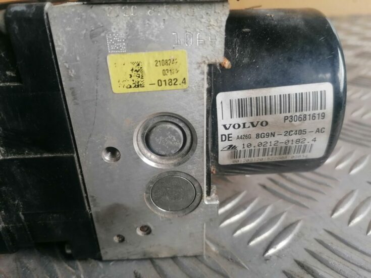 ABS bloks priekš VOLVO V70 2009