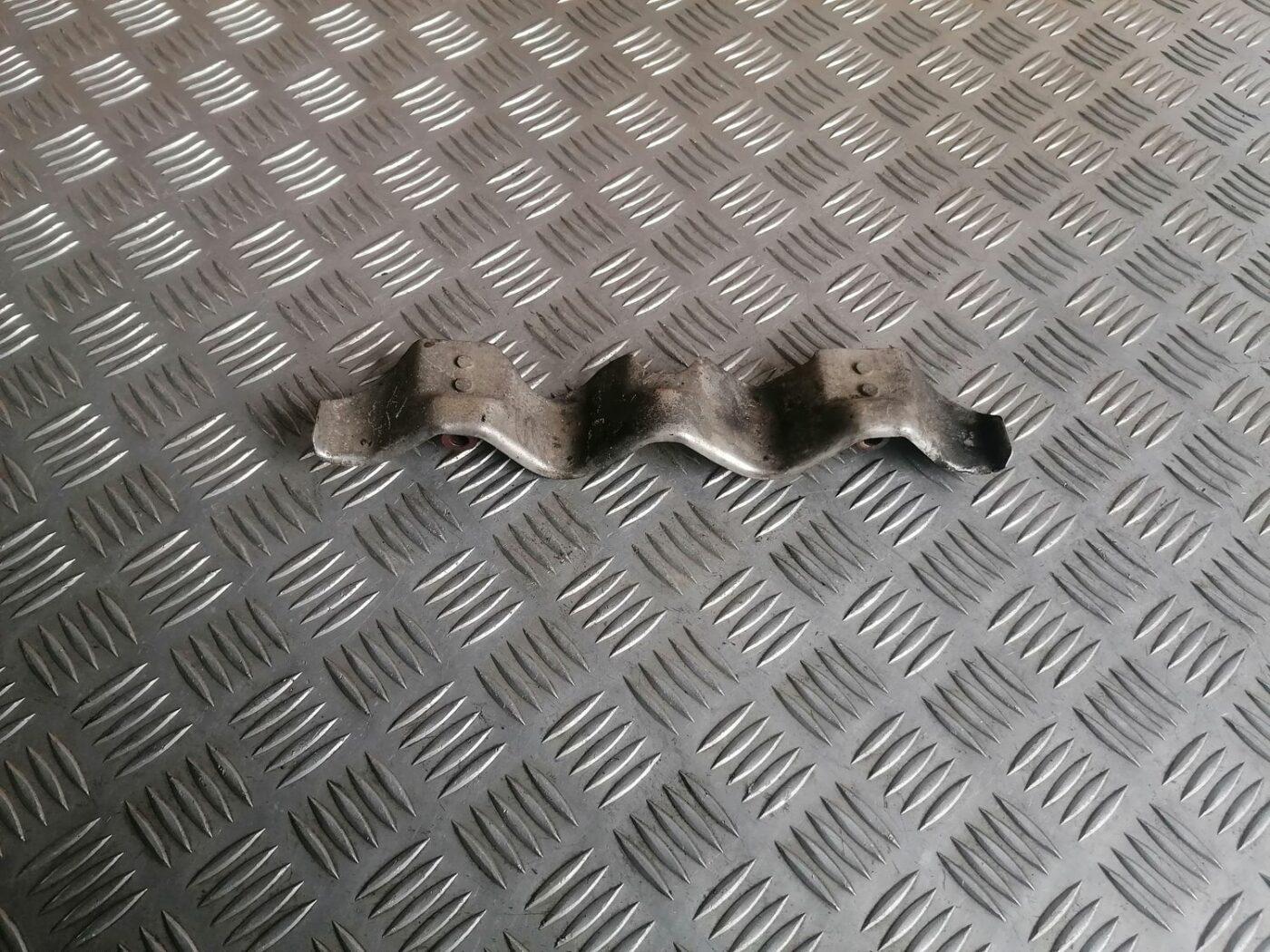 Dzinēja karstuma aizsargs priekš PEUGEOT 407 2005 2 Dzinēja karstuma aizsargs priekš PEUGEOT 407 2005