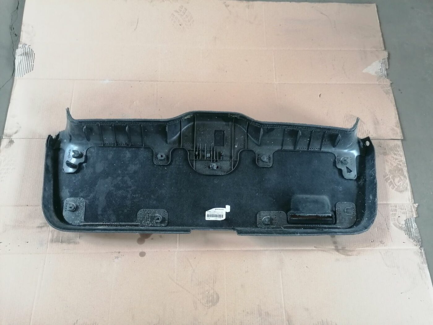 Bagāžnieka vāka liela apdare priekš VOLVO V70 2009 2 Bagāžnieka vāka liela apdare priekš VOLVO V70 2009