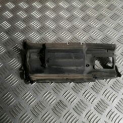 Ieplūdes gaisa deflektors, pa labi priekš VOLVO V70 2009