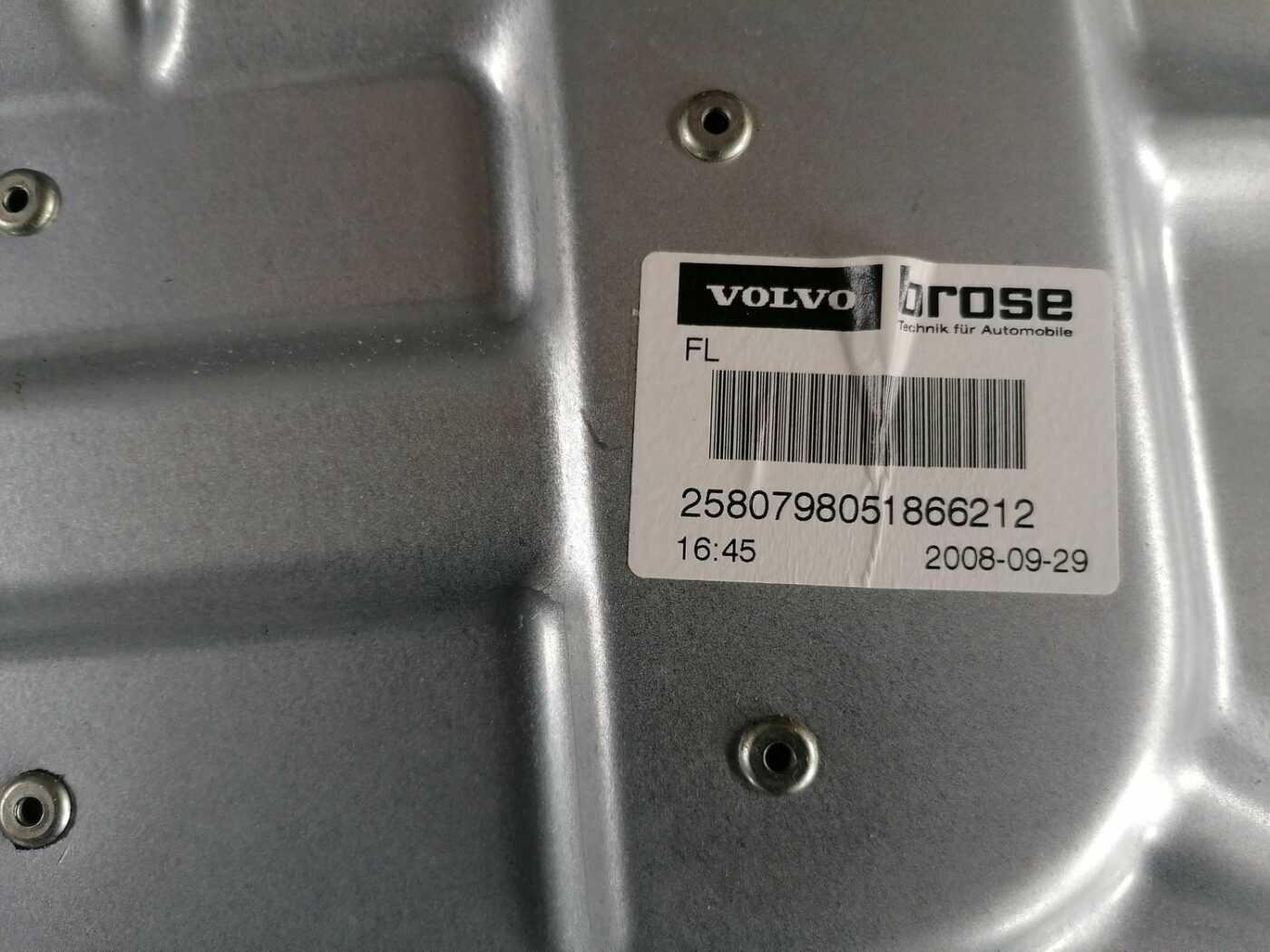 Stikla pacelšanas mehānisma panele priekš VOLVO V70 2009 3 Stikla pacelšanas mehānisma panele priekš VOLVO V70 2009