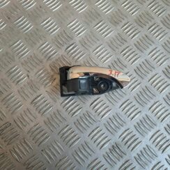 Salona durvju rokturis, aizmugures labais priekš TOYOTA RAV 4 2006